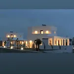 Seafish Villa, 2 Luxury At וילה *