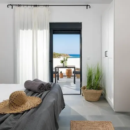 Seafish Villa, 2 Luxury At Villa Lachania