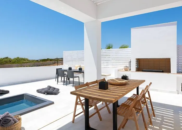 فيلة Seafish Villa, 2 Luxury At لاخنيا