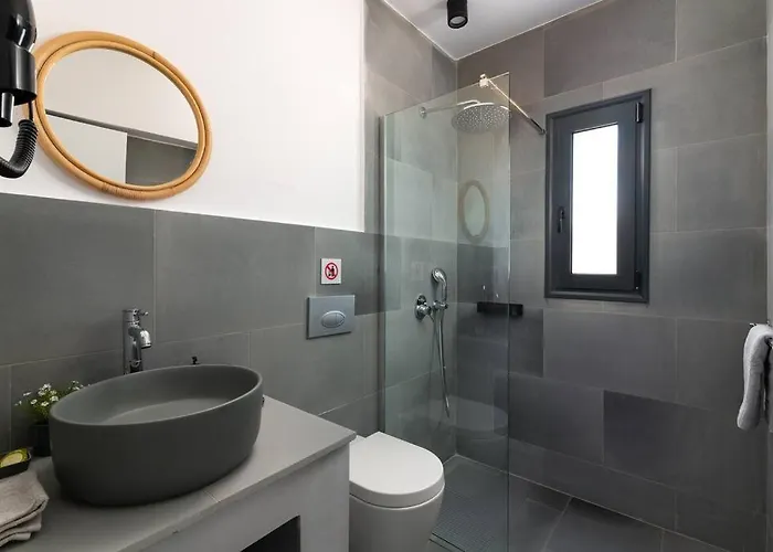 Seafish Villa, 2 Luxury At فيلة لاخنيا